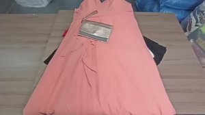 Лот 1639 Платья Англия праздничные 1320р.кг 37 ед.12.1кг Себестоимость 591 руб