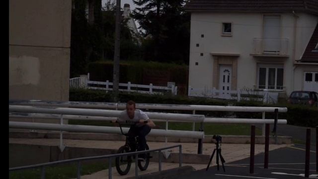 трюковые велосипеды.mp4 смотреть онлайн