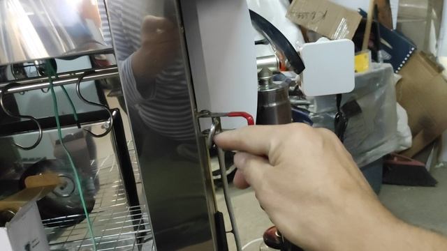 Коптильная камера на 10-15 кг загрузки с крышей. смотреть онлайн