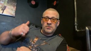 Для женщин ,не бывает бывших ,они до конца дней думают ,что ты на скамейке запасных !