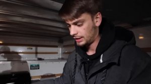 Mrbeast на русском Заказал Пиццу и Отдал в Чаевые Дом