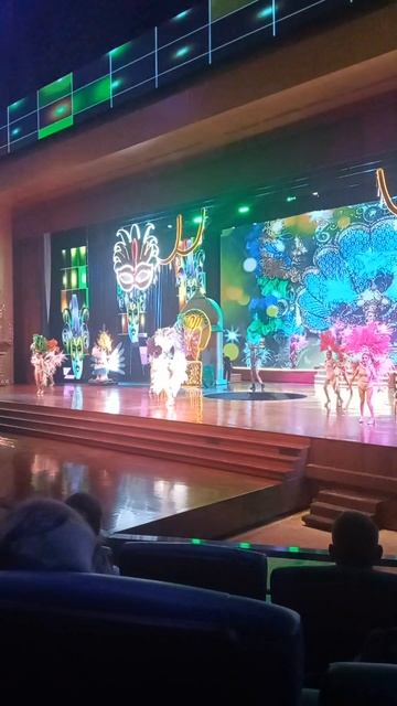 Это шоу — не то, чем кажется Танец богов в джунглях Таиланда: что скрывает шоу в Nong Nooch? смотреть онлайн