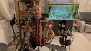 17-12-2025 и человек и кошка