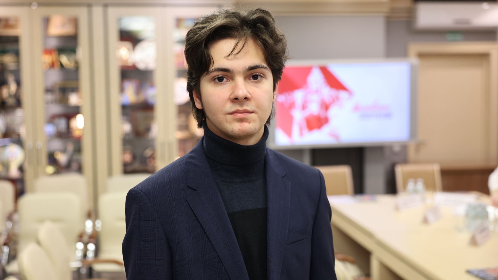 16.12.2025. Иван Антонов: Герой, которого я озвучил, стал для меня примером смотреть онлайн