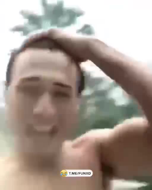 Вовремя решил искупаться😁 смотреть онлайн