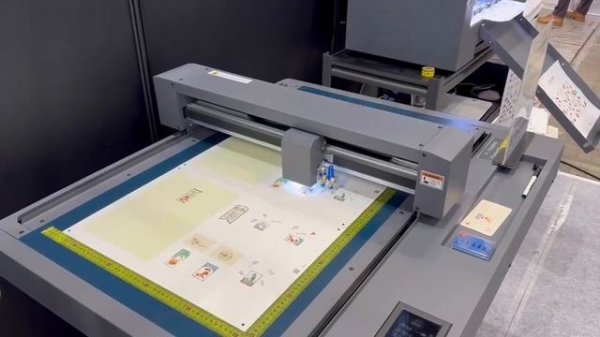 Плоский режущий плоттер