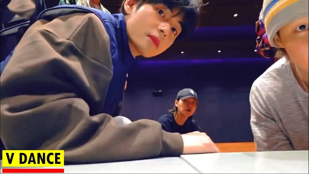 Тэхён рассказал о будущем своей танцевальной карьеры: арми были в полном восторге! смотреть онлайн