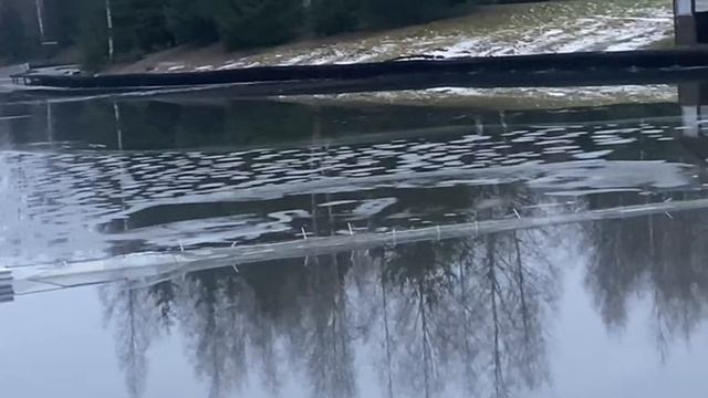 Обстановка на водоёме. смотреть онлайн