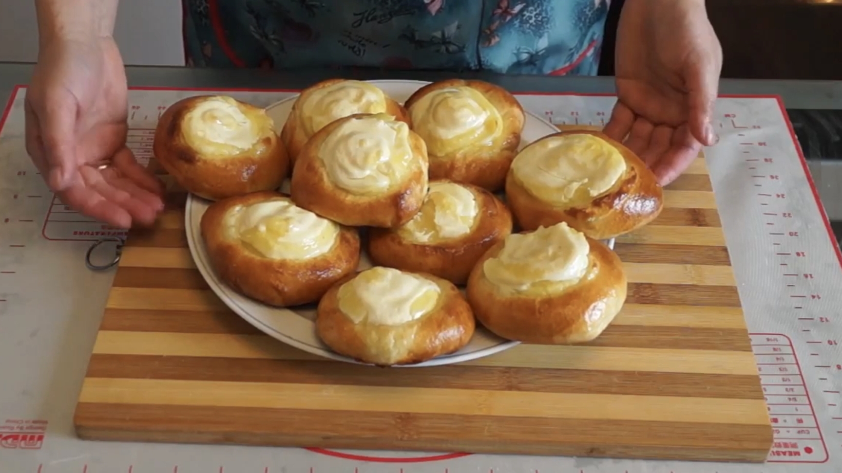 Как приготовить вкусные ШАНЕЖКИ с картошкой. смотреть онлайн