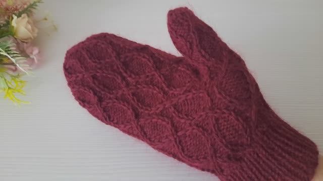 ВАРЕЖКИ БОРДОВЫЕ узором Бесконечность. смотреть онлайн