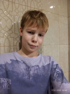 делаю 500 отжиманий за трансляцию