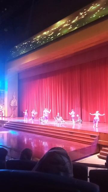 Танцевальное шоу в Nong Nooch Garden Танец богов в джунглях Таиланда: что скрывает шоу в Nong Nooch? смотреть онлайн