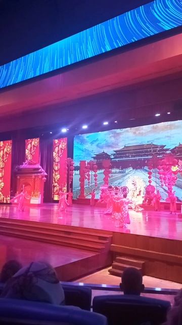 Танец, после которого я забыл про время Танец богов в джунглях Таиланда смотреть онлайн