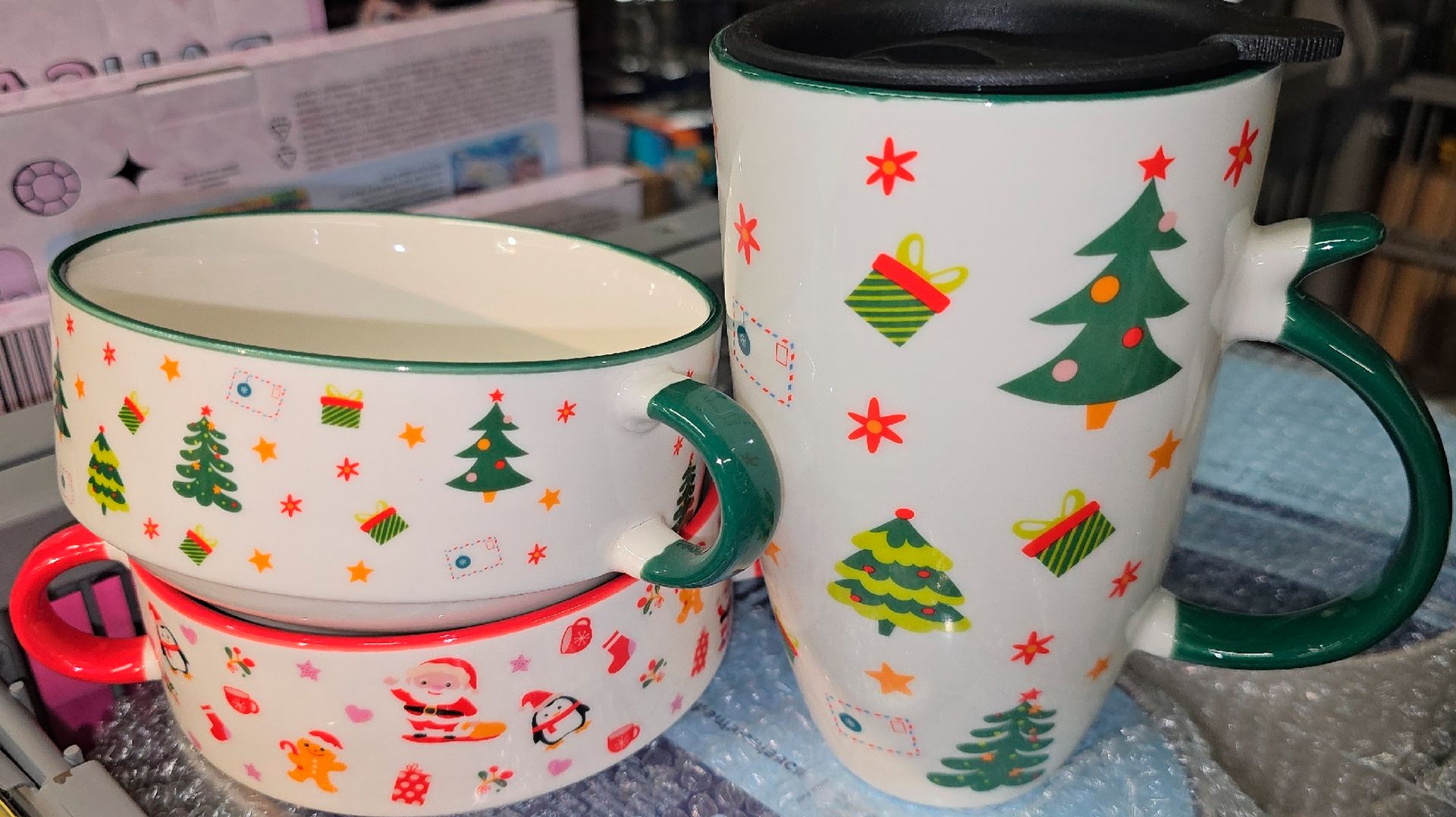 Чижик в этот раз привёз всё самое ЛУЧШЕЕ сразу! Новая посуда, шкатулки, тёплая одежда. Обзор смотреть онлайн