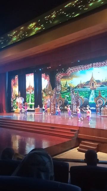 Магия тайского танца в Nong Noochанец богов в джунглях Таиланда: что скрывает шоу в Nong Nooch? смотреть онлайн