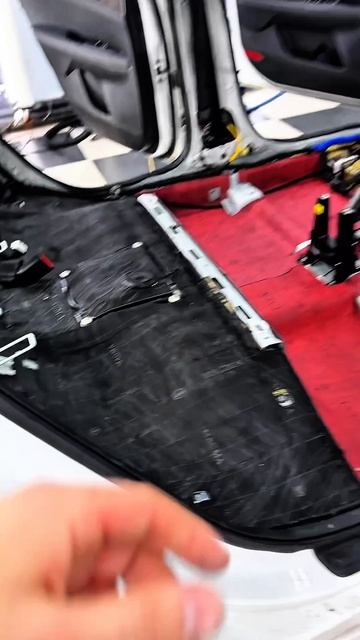 Сделали Звуко Виброизоляцию в автомобиле Kia Cerato