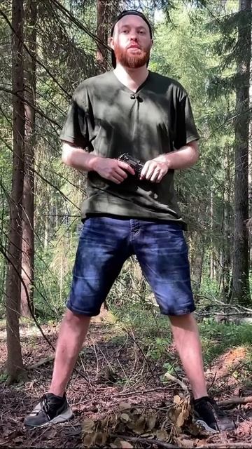 Что делать если напали волки и закончились патроны #shorts #выживание #юмор #природа