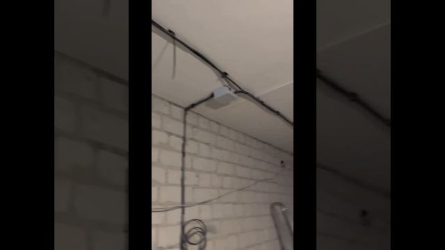 Делаем новую черновую электропроводку, по потолку, в квартире 32 кв/м. (Что сделано за 1 рабочий д смотреть онлайн