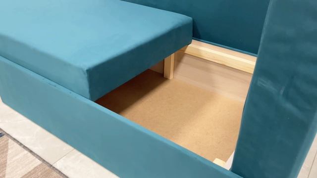 Фан (04) Диван Кушетка изумрудная/подушки ромб изумрудный смотреть онлайн