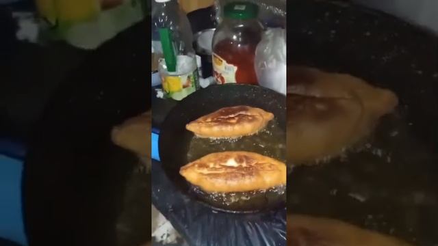 Немного о наших ребятах с СВО/ Пирожки как дома/ Вернулся и сразу в школу к дочке. смотреть онлайн