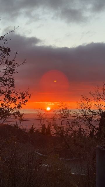 Потрясающий рассвет в Крыму! Кастрополь сегодня 2025 #крым #погодакрым #кастрополь смотреть онлайн