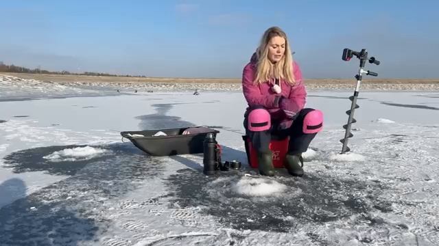 ОГРОМНЫЕ ОКУНИ И ЛЕЩИ НА БАЛАНСИР! Это была БЕШЕНАЯ РЫБАЛКА😱 Клев как по послед смотреть онлайн