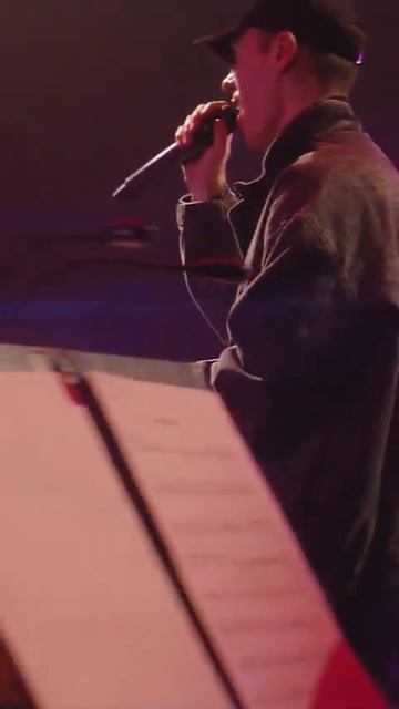 Новогодняя «Юность» с оркестром! смотреть онлайн