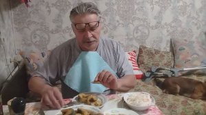 Жизнь в деревне: Готовлю сегодня - С утра сырники, на обед рулет. На ужин будет рыба