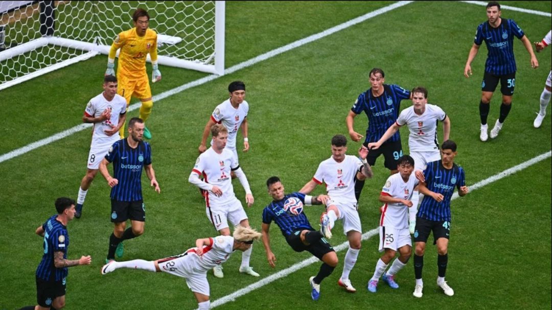 football товарищеский матч