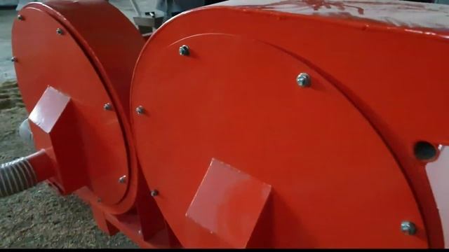 РАБОТА ДРОБИЛКИ ПО ИЗМЕЛЬЧЕНИЮ ЗЕРНА #QMM #SHORTS смотреть онлайн