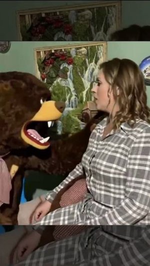 Медведь ожил и напал.