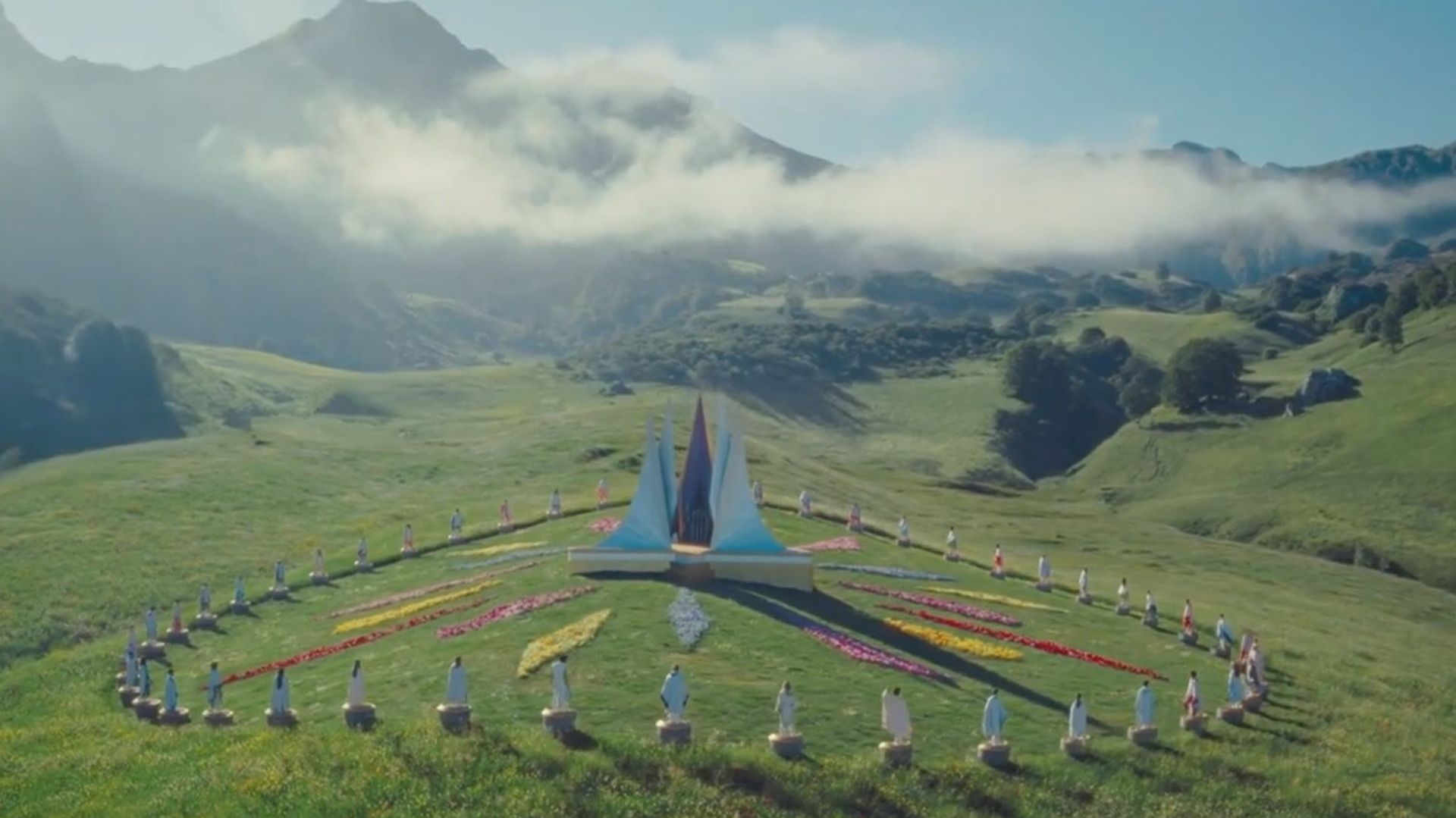 ГОЛОДНЫЕ ИГРЫ : Рассвет Жатвы смотреть онлайн