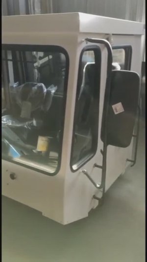 новая Большая кабина для трактора и 150к