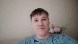 В свои 55 лет вес 69 кг , а жим лёжа со штангой 150 кг. А также художественный фильм моей жизни.