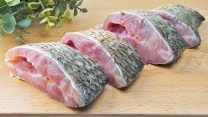 По этому рецепту жареная рыба всегда сочная! САМЫЙ простой и ВКУСНЫЙ рецепт рыбы на сковороде.