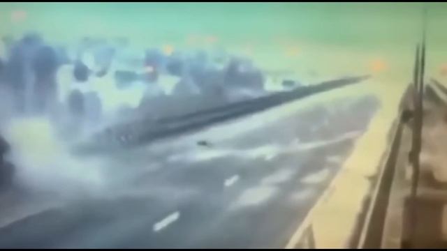 ДТП. Такое ощущение , что половина не адекватов , а другая половина летит на тот свет смотреть онлайн