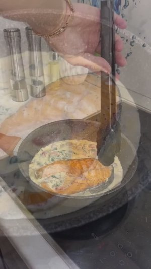 Лосось в сливочном соусе 🍣