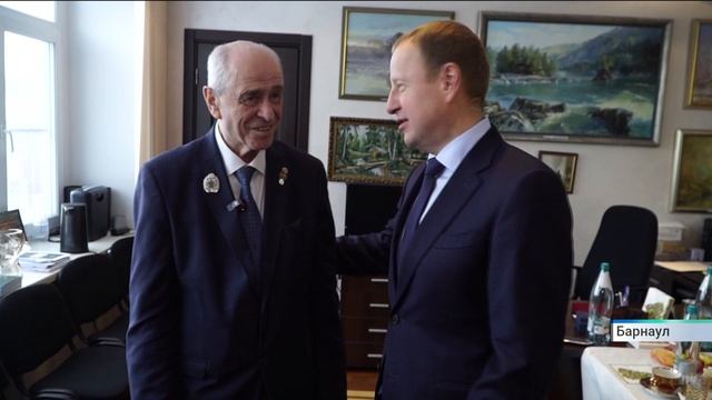 Почётный гражданин Алтайского края Яков Шойхет отметил 85-летний юбилей смотреть онлайн