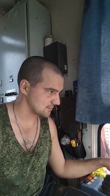 Корзинка вперед! Что?! #работа #стройка #башенныйкран #крановщик #shorts