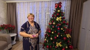 Наряжаем нашу красавицу .На даче Сафар подкармливает  друга. Купили принтер  Абдугани. Наши покупки.