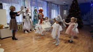 Детский сад  Новогодний утренник