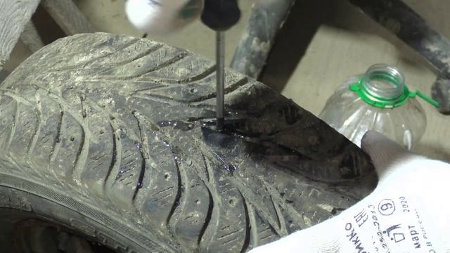 Ремонт шины жгутом больше не нужен Прокол за 2 минуты убирается саморезом из Китая смотреть онлайн