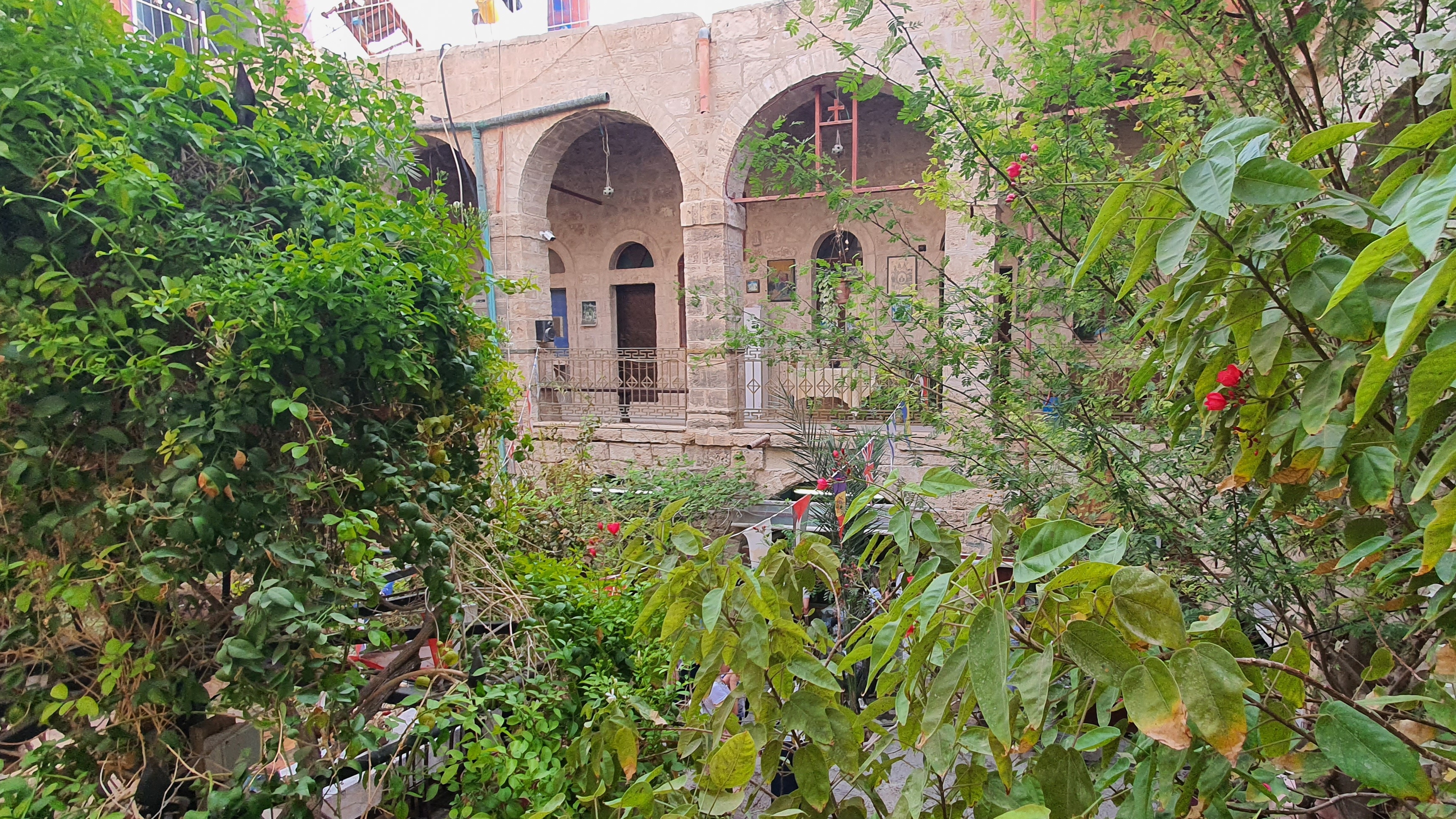 Монастырь Герасима Иорданского. Основан в 455 году, где останавливалось на ночлег Святое Семейство. смотреть онлайн