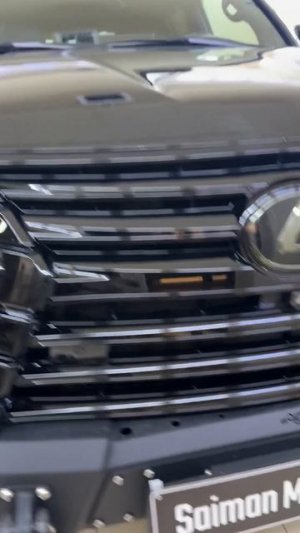 Экспедиционный Lexus LX570 с силовым обвесом на 33” колесах