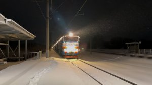 В 2 часа ночи и -15°С! Тепловоз 3М62У-0064 с «Поездом Деда Мороза» на перегоне, декабрь 2025 года