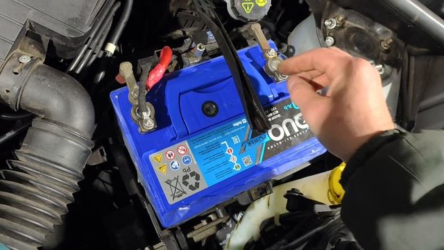 Установка "высокого" аккумулятора на Ford Fusion