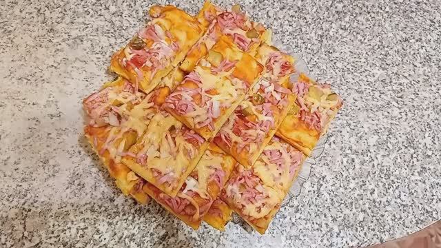 Домашняя пицца. Сытная и очень вкусная.