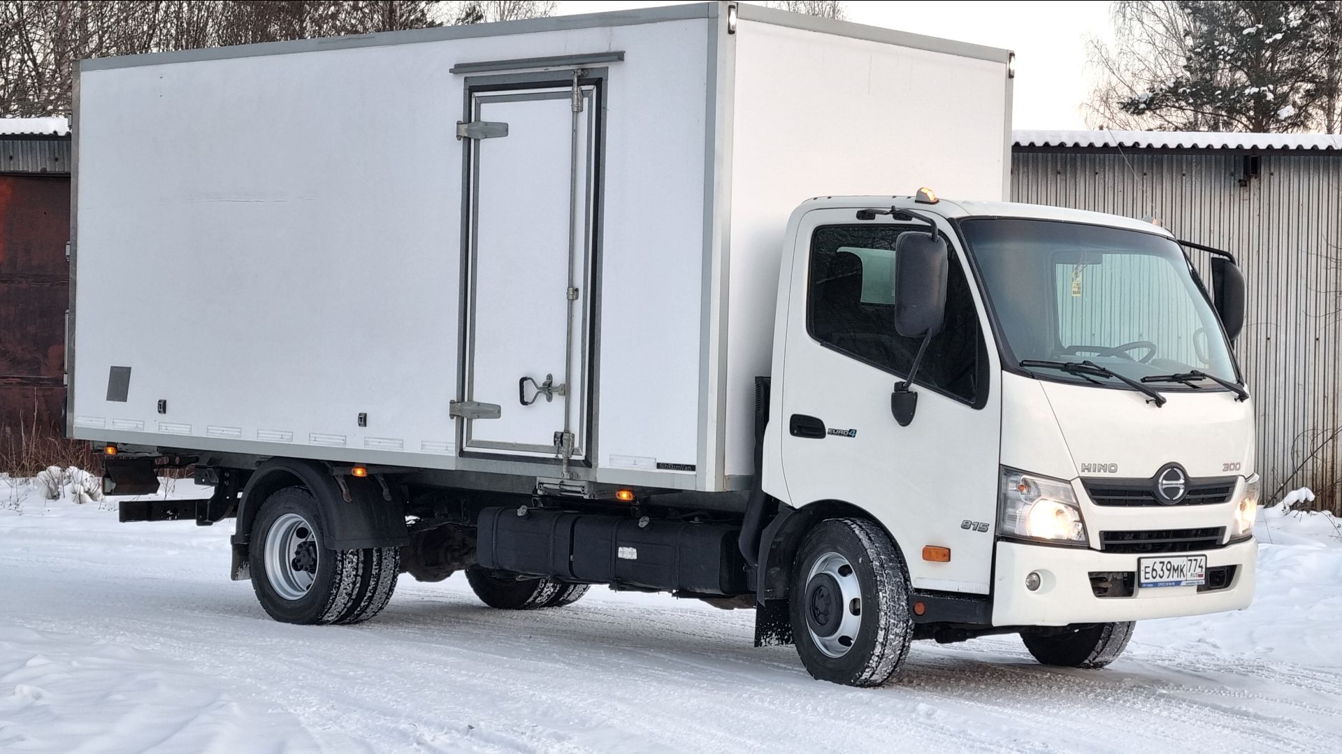 HINO 300 2018г