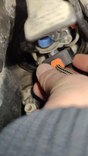 Как спрятать LED лампу в фаре ?! Проще простого 😉 #авто