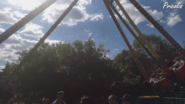 Карусель НЛО. Зоопарк Лимпопо. г Нижний Новгород. 2022 год